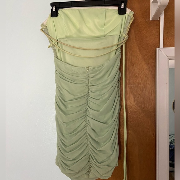 Princess Polly UNDISCOVERED MINI DRESS SAGE size 6 - Picture 3 of 4